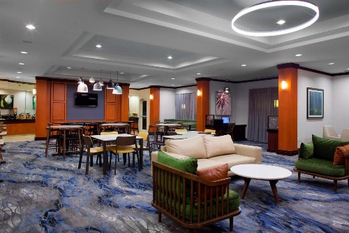 Fairfield Inn & Suites by Marriott Montgomery-EastChase Parkway image 1