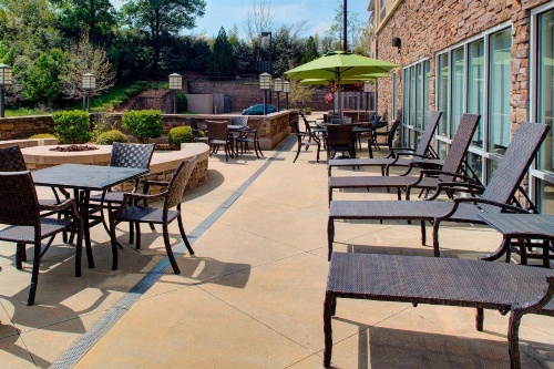 Fairfield Inn & Suites by Marriott Montgomery-EastChase Parkway image 2